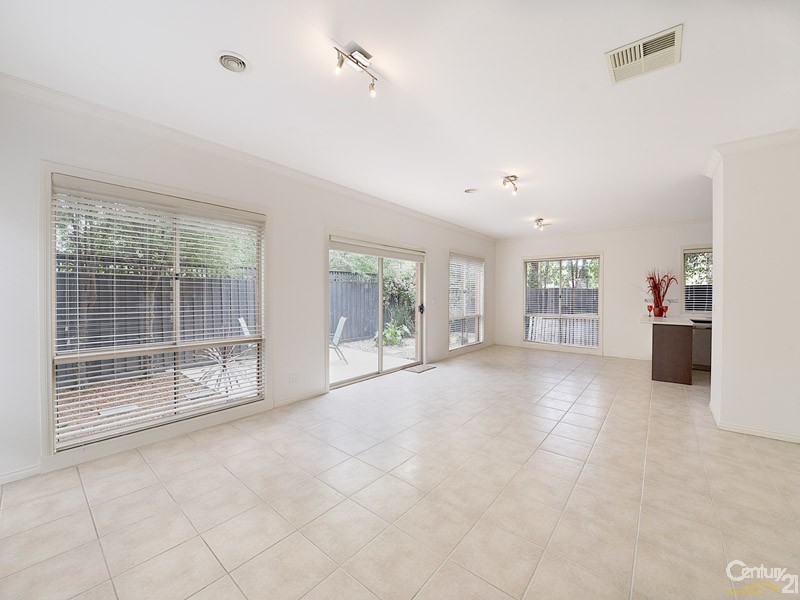 9 Rebecca Mac Court, Hallam VIC 3803