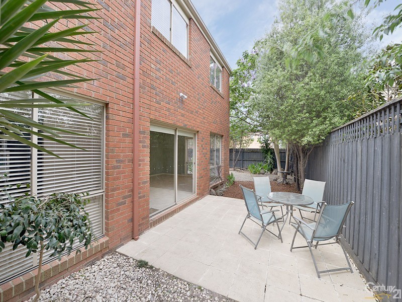 9 Rebecca Mac Court, Hallam VIC 3803