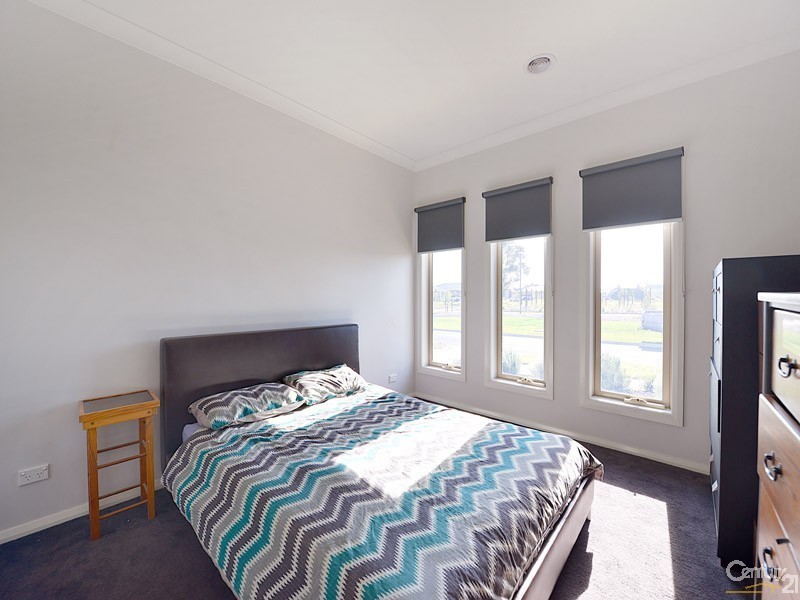 14 Jasmine Grove, Officer VIC 3809