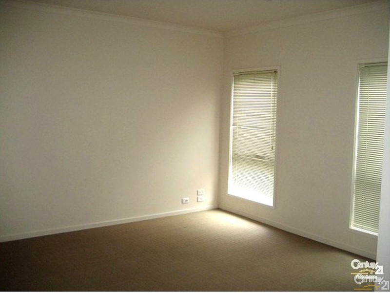 66 The Parkway, Pakenham VIC 3810