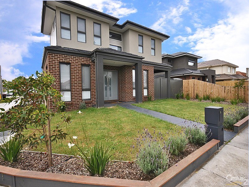 11E Hughes Crescent, Dandenong North VIC 3175