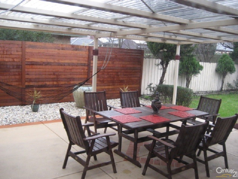 36 Cobblestone Avenue, Narre Warren South VIC 3805