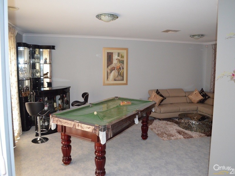 36 Cobblestone Avenue, Narre Warren South VIC 3805