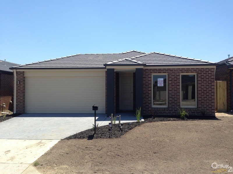 13 Longmeadow Road, Officer VIC 3809