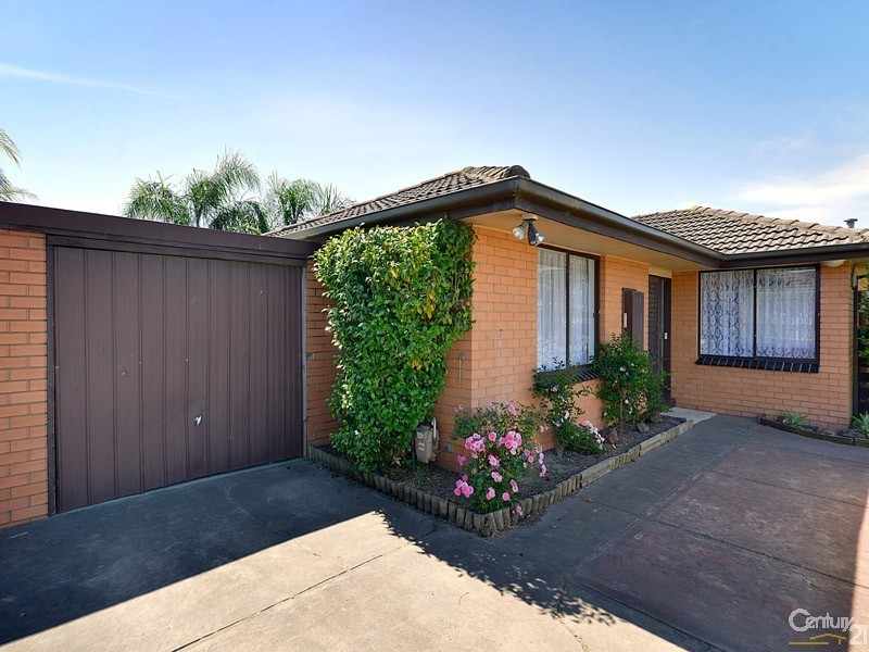 2/123 Clarendon Street, Cranbourne VIC 3977