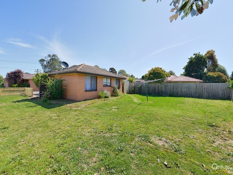 2/123 Clarendon Street, Cranbourne VIC 3977