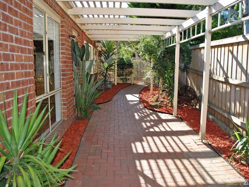 1 Koorang Place, Berwick VIC 3806