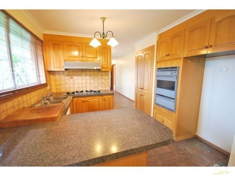 55  Lawless Drive, Cranbourne North VIC 3977