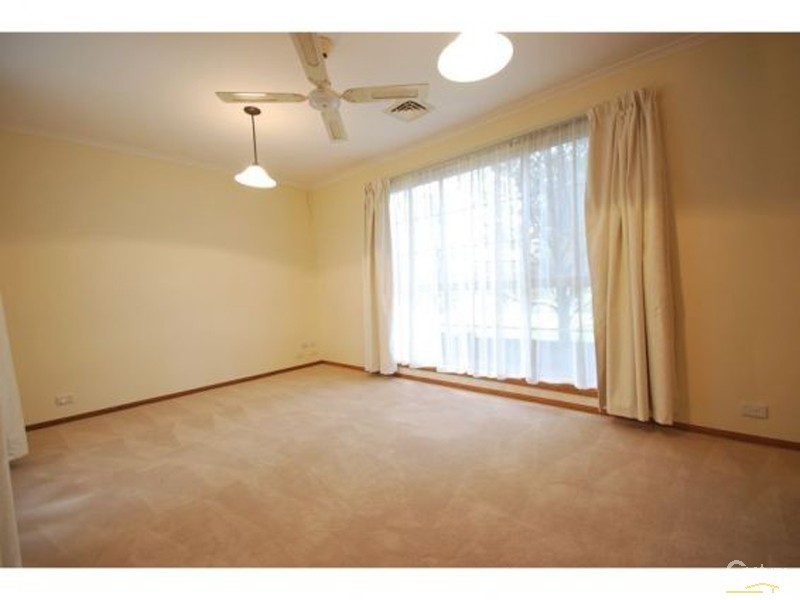 55  Lawless Drive, Cranbourne North VIC 3977