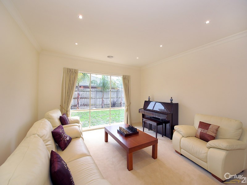 54 Seebeck Drive, Narre Warren South VIC 3805