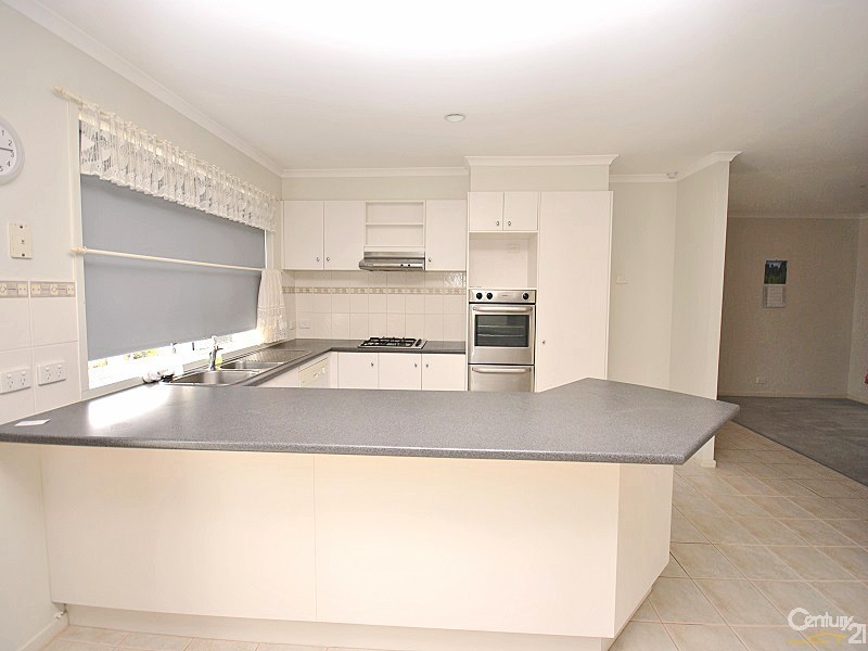 9 Mowbray Court, Berwick VIC 3806