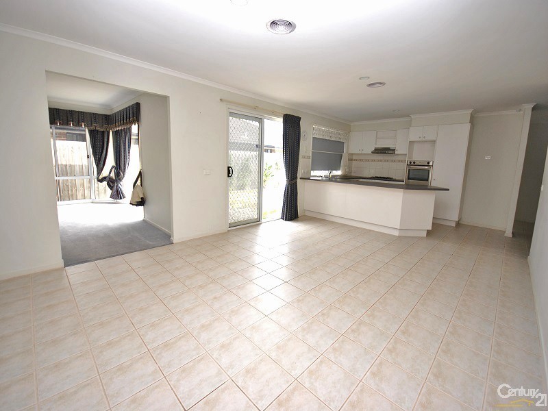 9 Mowbray Court, Berwick VIC 3806