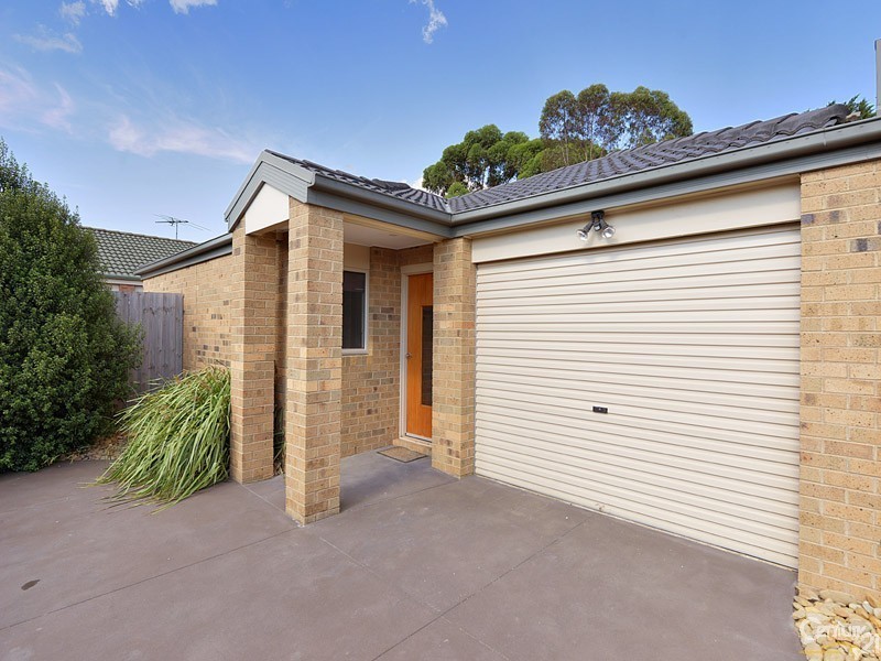 5/54-58 Pommel Street, Pakenham VIC 3810