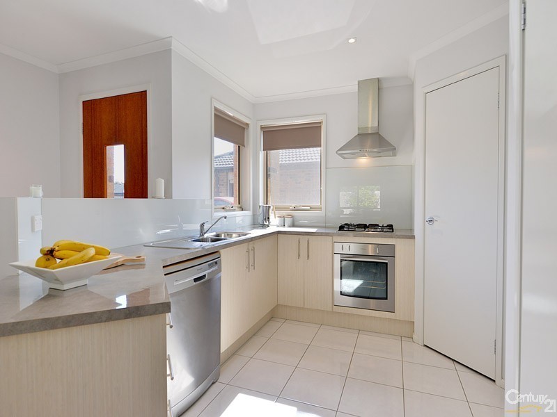 5/54-58 Pommel Street, Pakenham VIC 3810