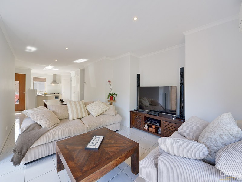 5/54-58 Pommel Street, Pakenham VIC 3810