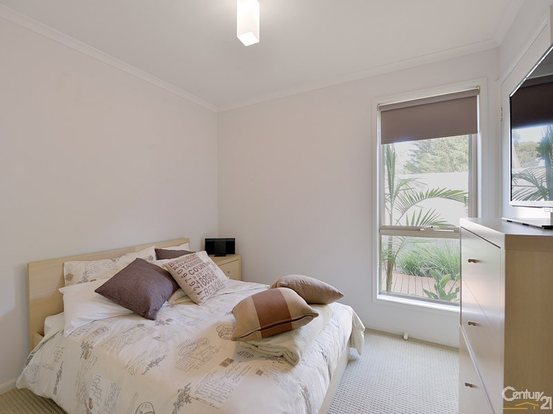 5/54-58 Pommel Street, Pakenham VIC 3810