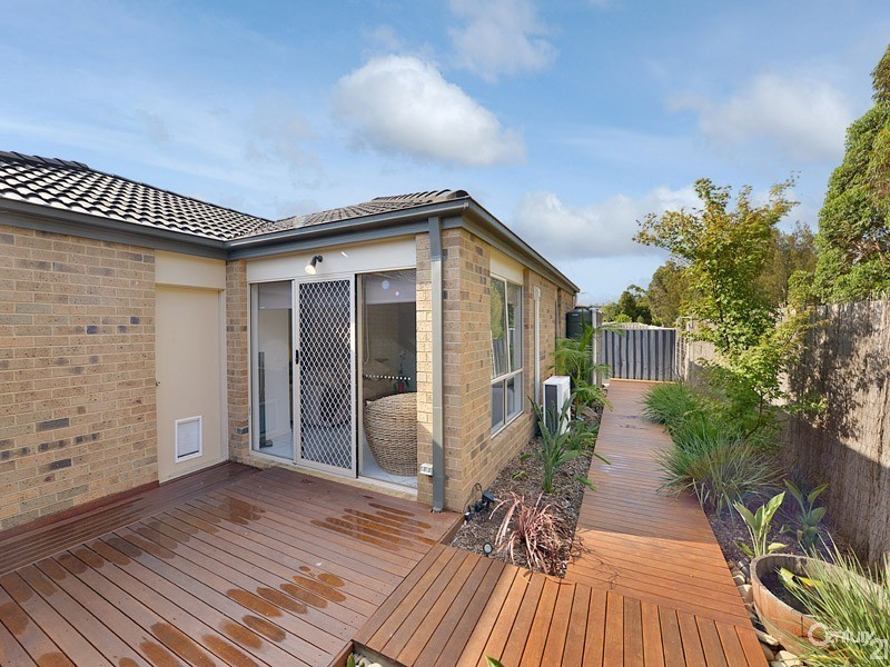 5/54-58 Pommel Street, Pakenham VIC 3810