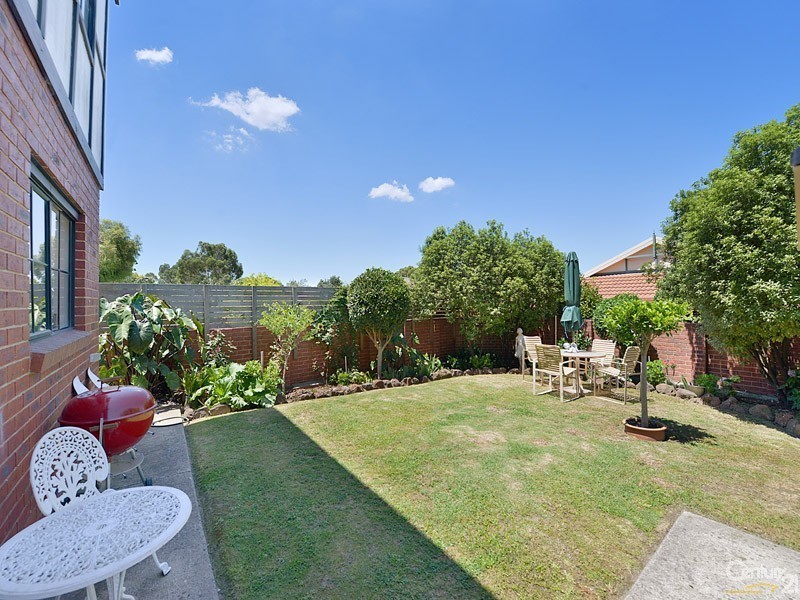 11/40-44 Warrawong Drive, Berwick VIC 3806