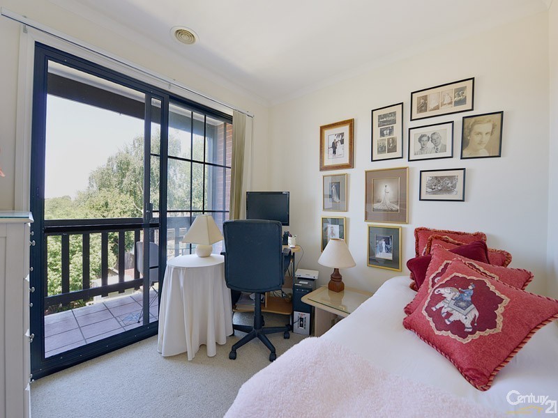 11/40-44 Warrawong Drive, Berwick VIC 3806