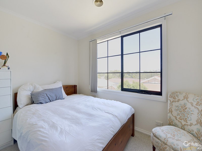 11/40-44 Warrawong Drive, Berwick VIC 3806