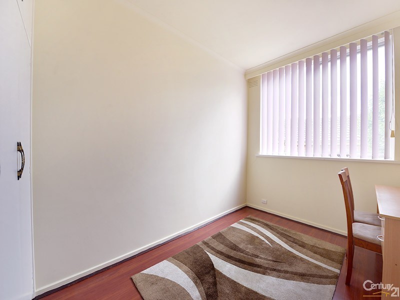 9/6 McFarlane Crescent, Dandenong VIC 3175