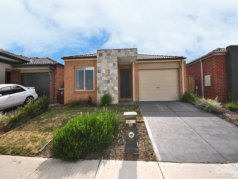31 Paxford Drive, Cranbourne North VIC 3977