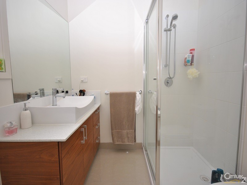 31 Paxford Drive, Cranbourne North VIC 3977