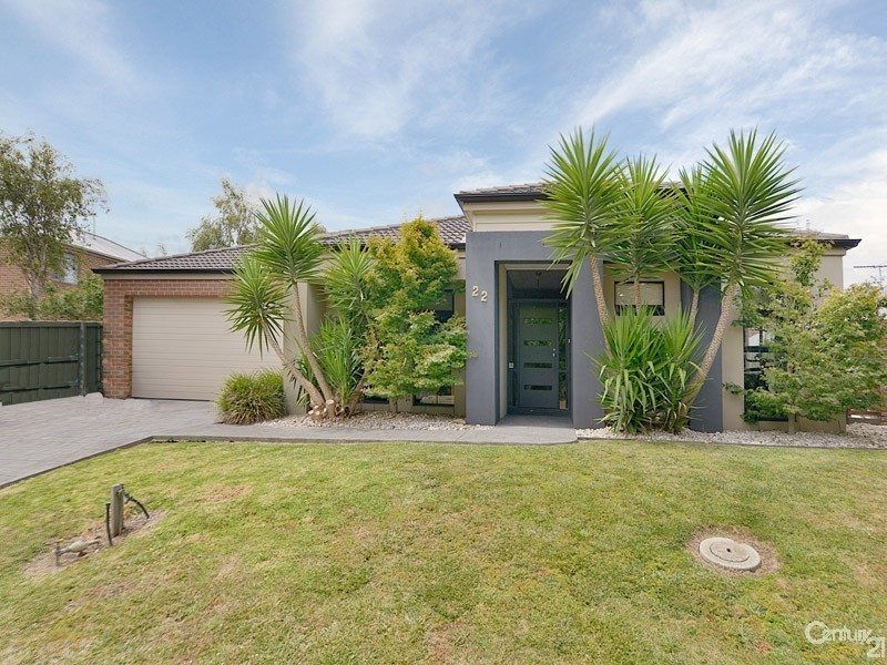 22 Bridgewater Boulevard, Berwick VIC 3806