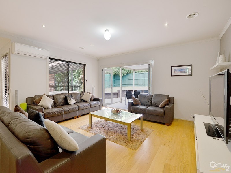 22 Bridgewater Boulevard, Berwick VIC 3806