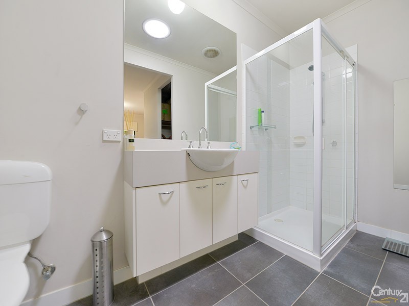 22 Bridgewater Boulevard, Berwick VIC 3806