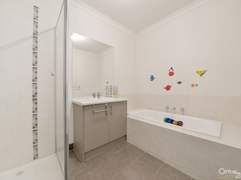 52 Windermere Boulevard, Pakenham VIC 3810