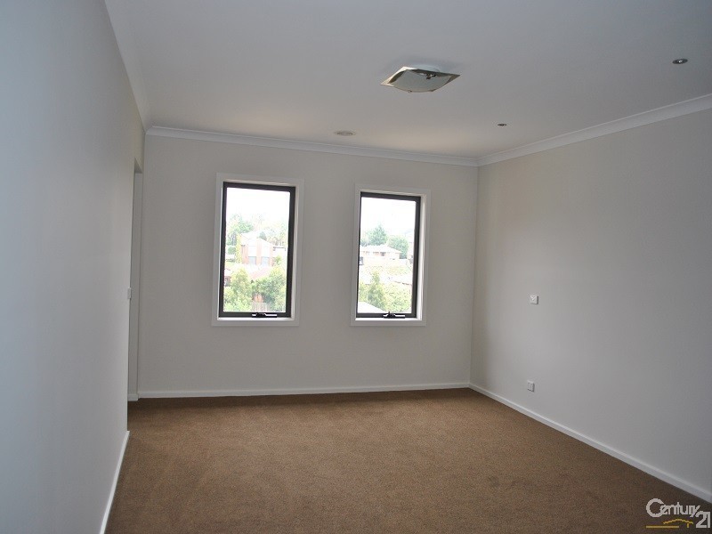 26 Bushlark Court, Berwick VIC 3806