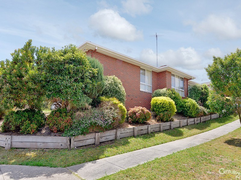 111 Telford Drive, Berwick VIC 3806