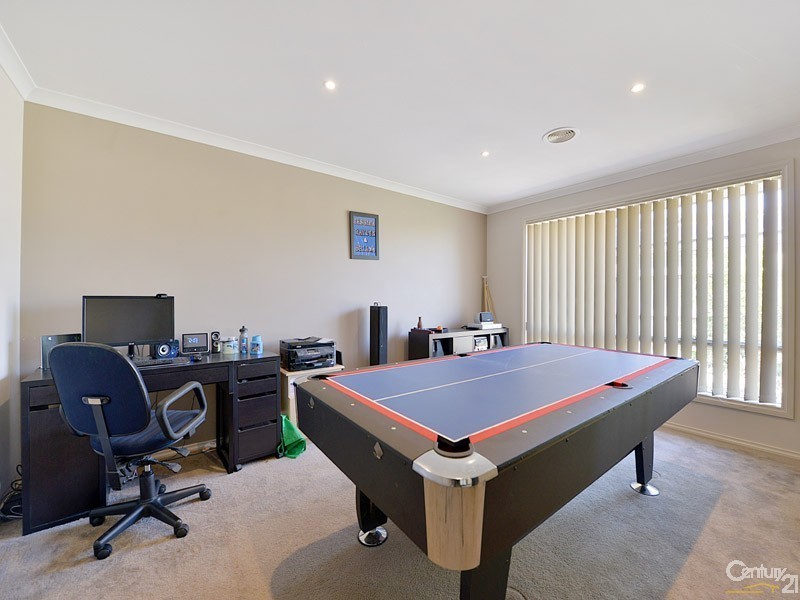 5  Calliandra Court, Berwick VIC 3806