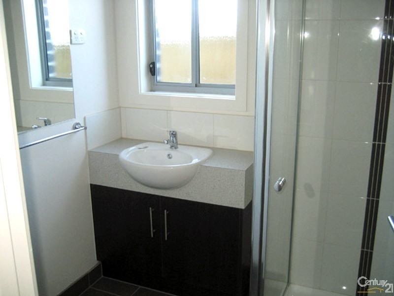 3/7  Roseville Court, Berwick VIC 3806