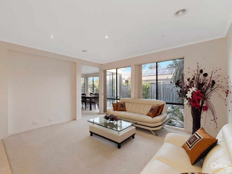 22 Beauford Avenue, Narre Warren South VIC 3805