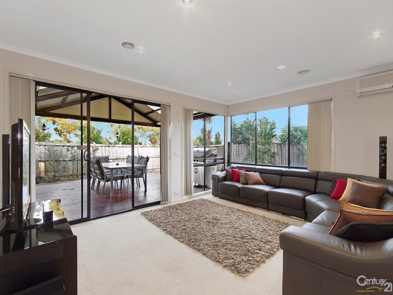 22 Beauford Avenue, Narre Warren South VIC 3805
