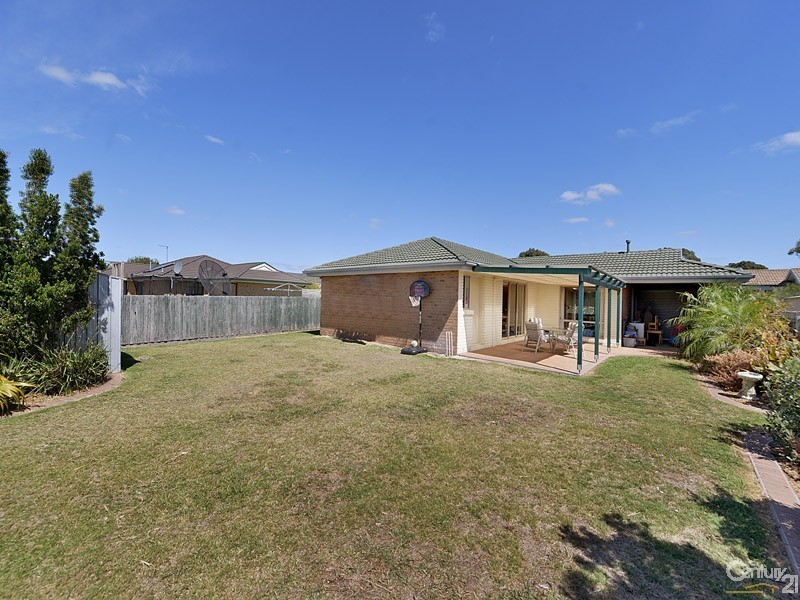 8  Finbar Court, Narre Warren South VIC 3805