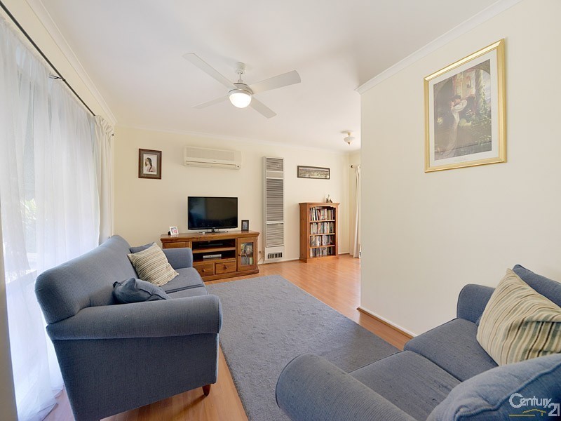 8  Finbar Court, Narre Warren South VIC 3805
