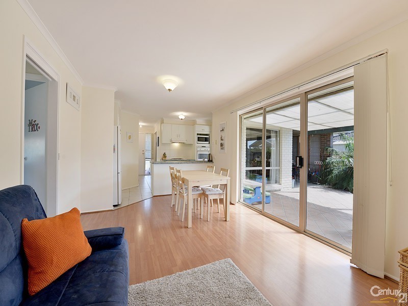 8  Finbar Court, Narre Warren South VIC 3805