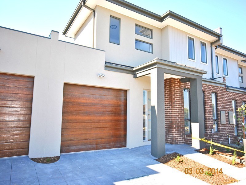 11B Hughes Crescent, Dandenong North VIC 3175