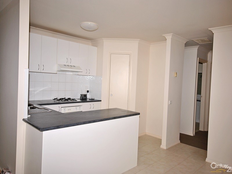 10/133 Bemersyde Drive, Berwick VIC 3806