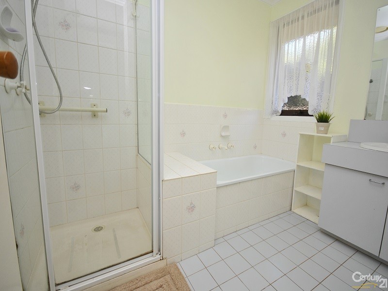 18 Harwood Court, Berwick VIC 3806