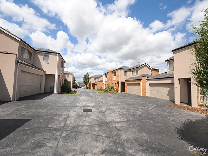 6/101 Golf Links Road, Berwick VIC 3806