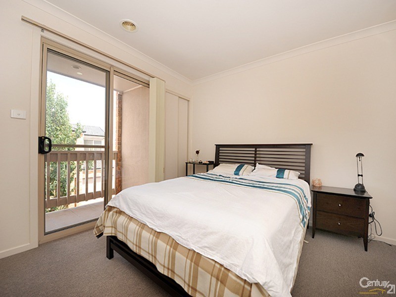 6/101 Golf Links Road, Berwick VIC 3806