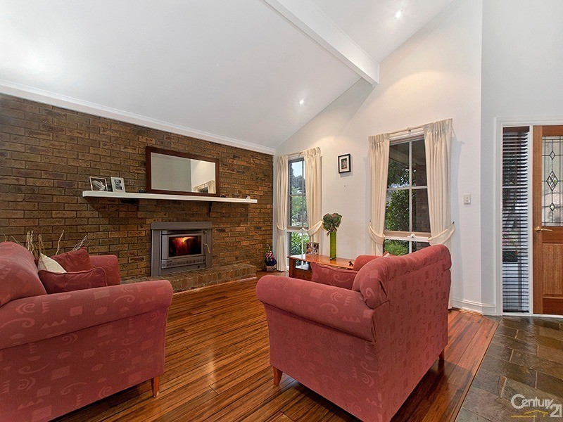 17 Willslie Crescent, Berwick VIC 3806