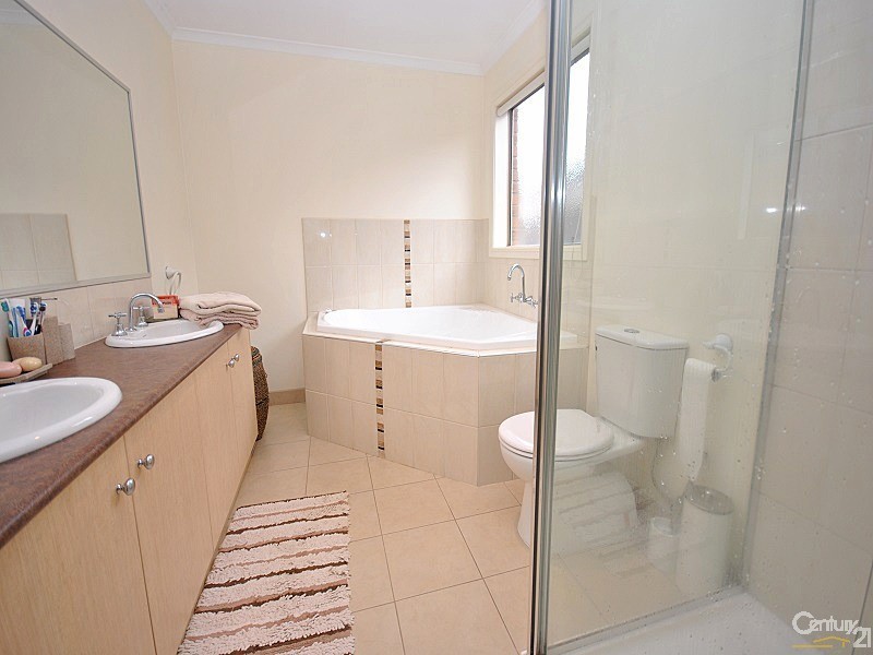 5 Palmer Drive, Narre Warren VIC 3805