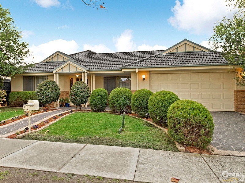 22 Bancroft Avenue, Narre Warren South VIC 3805