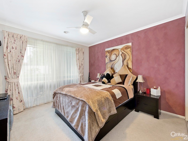 22 Bancroft Avenue, Narre Warren South VIC 3805