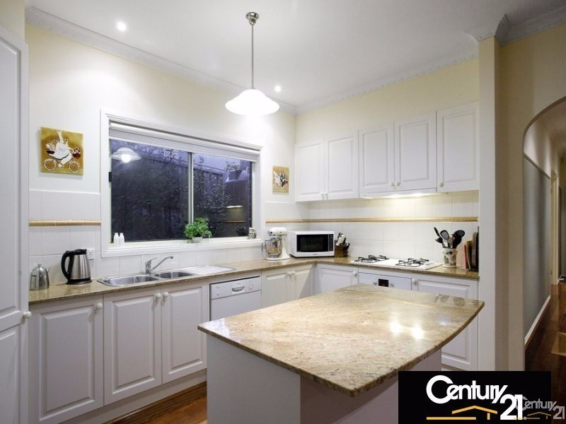 35 Northgate Drive, Berwick VIC 3806